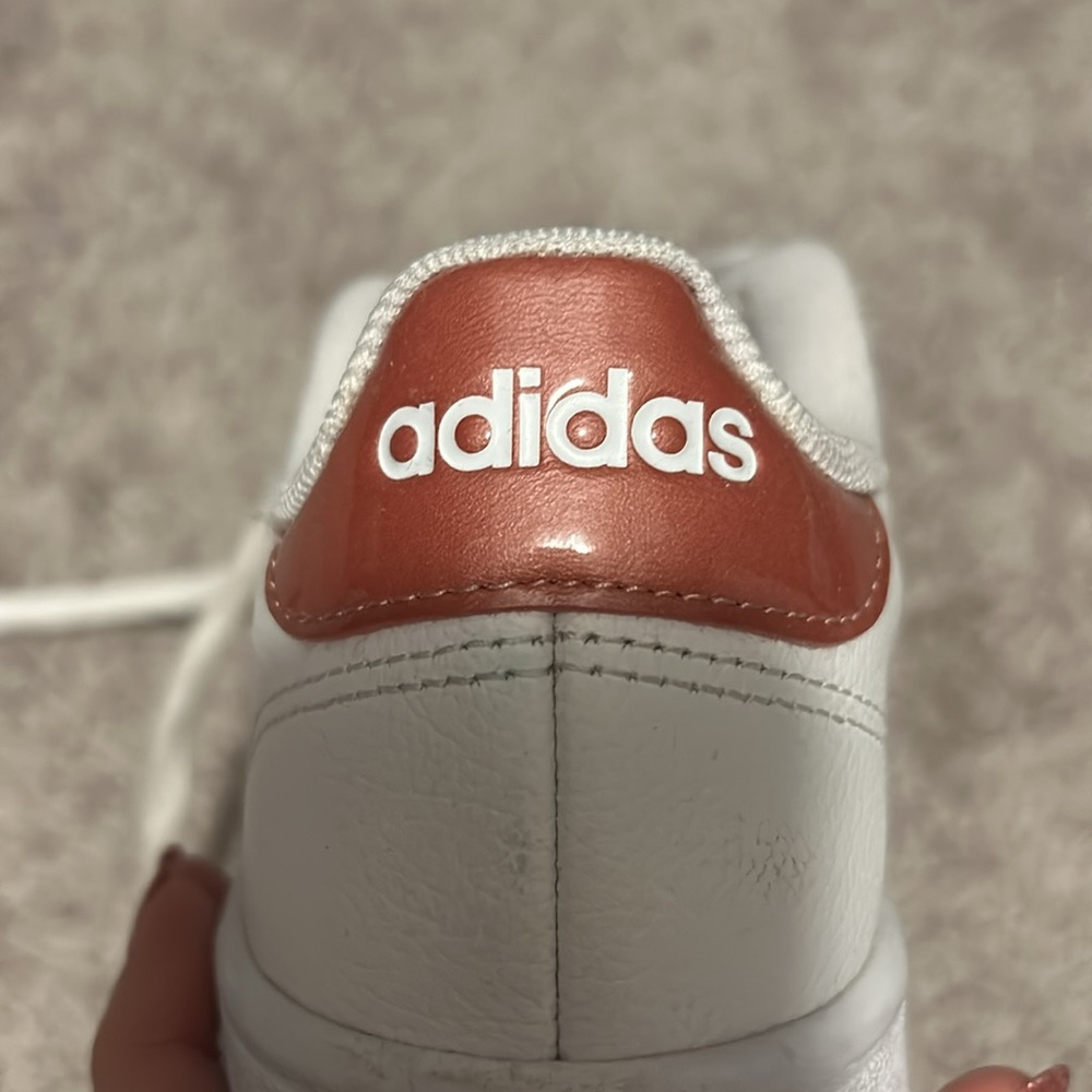 Size 7 adidas - Picture 3 of 5